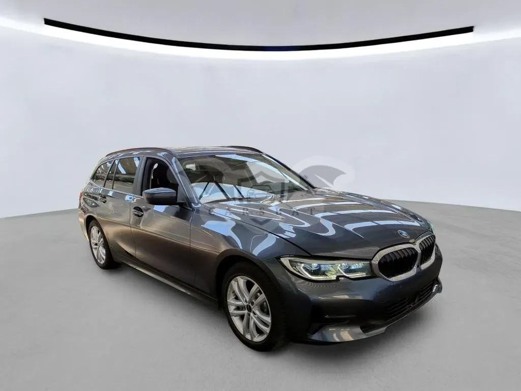 BMW 3 Series Touring 330e 2020