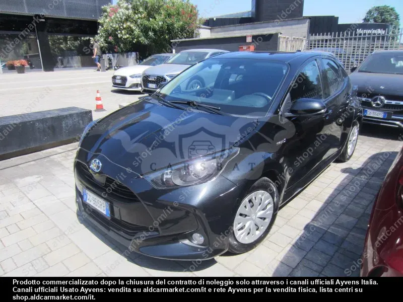Toyota Yaris Business 2021