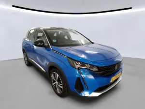 Peugeot 3008 1.2i Premium 2021
