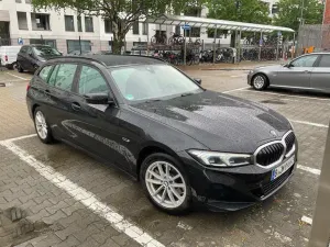 BMW 3 Series Touring 330e 2023