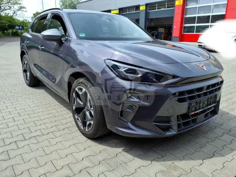 Cupra Terramar 1.5 e-Hybrid 2025
