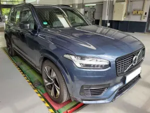 Volvo XC90 T8 R-Design 2021