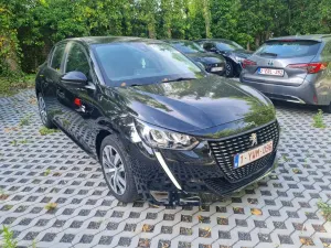 Peugeot 208 1.2i Active 2021