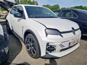 Renault 5 E-Tech 52 kWh Techno 2025