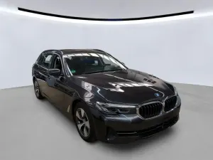 BMW 5 Series Touring 520d 2021