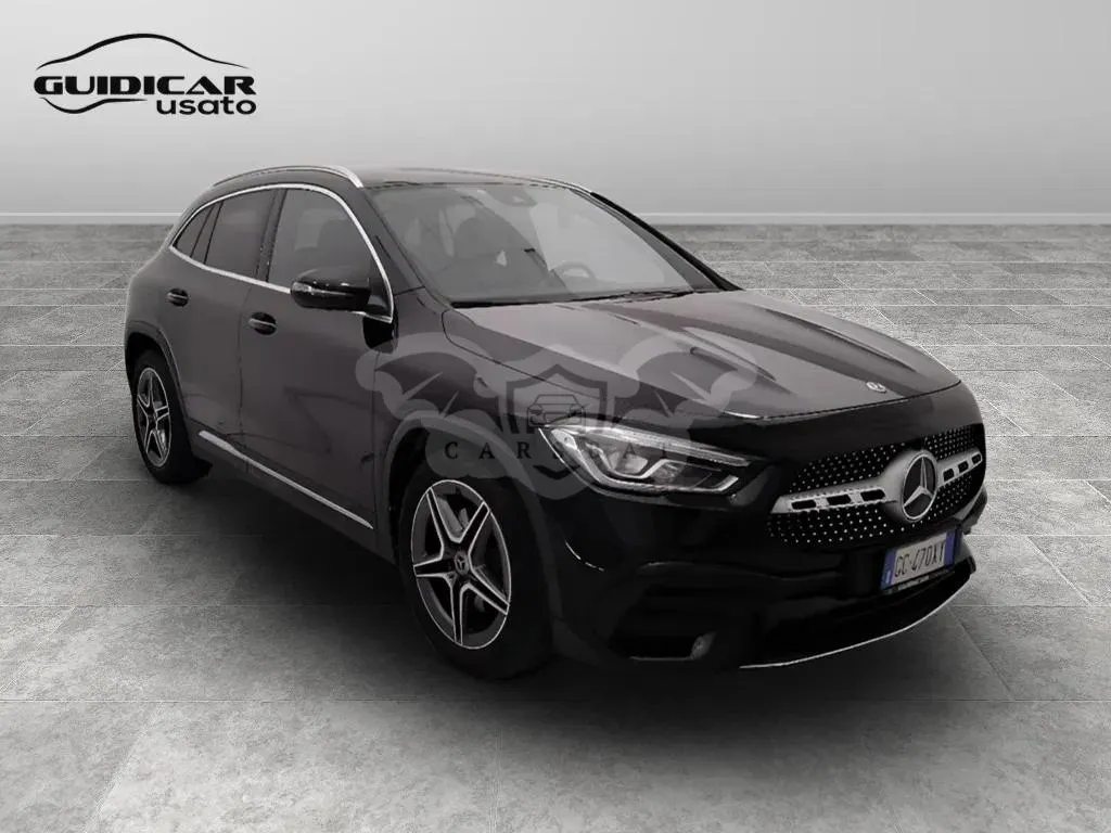 Mercedes-Benz GLA 200d Premium 2021
