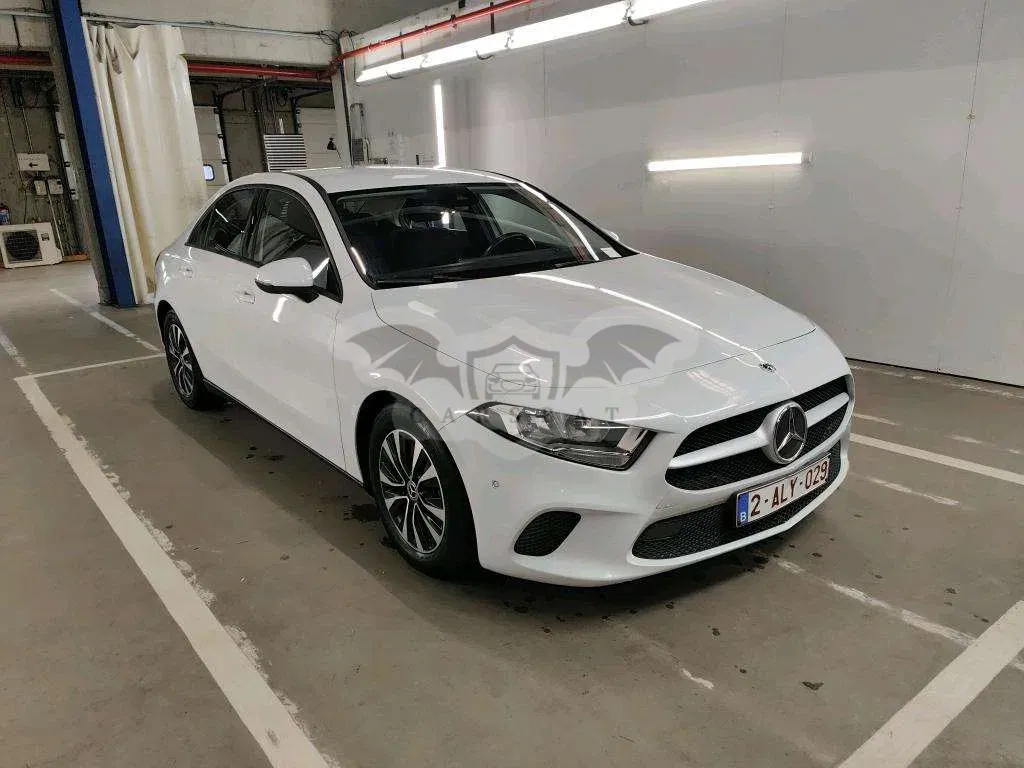 Mercedes-Benz A 180d Business Solution 2021