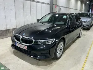 BMW 3 Series Touring 320e 2022