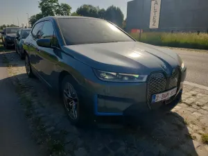 BMW iX 40 2021