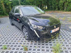 Peugeot 208 1.2i Active 2021