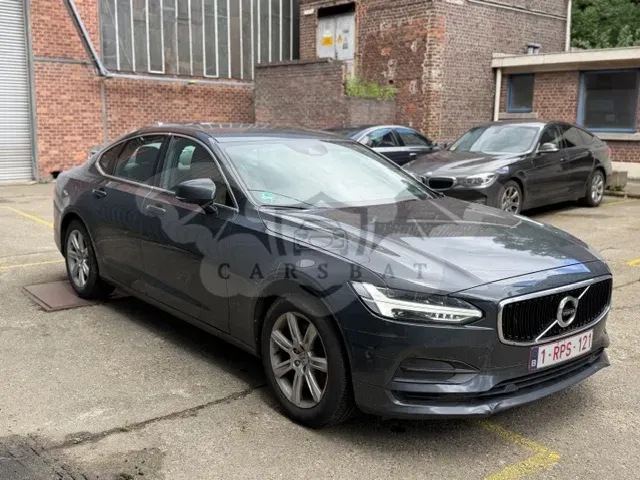 Volvo S90 D4 Momentum 2017