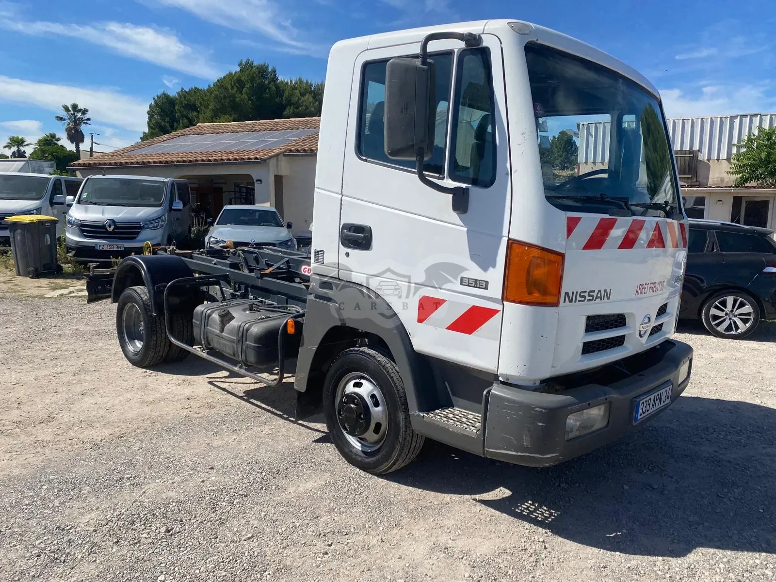 Nissan Atleon 3.0 2005