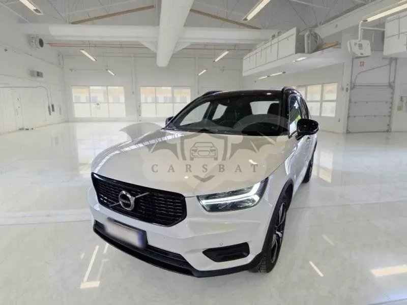 Volvo XC40 T5 R-Design 2022