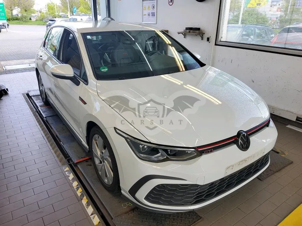 Volkswagen Golf GTI 2.0 TSI 2024