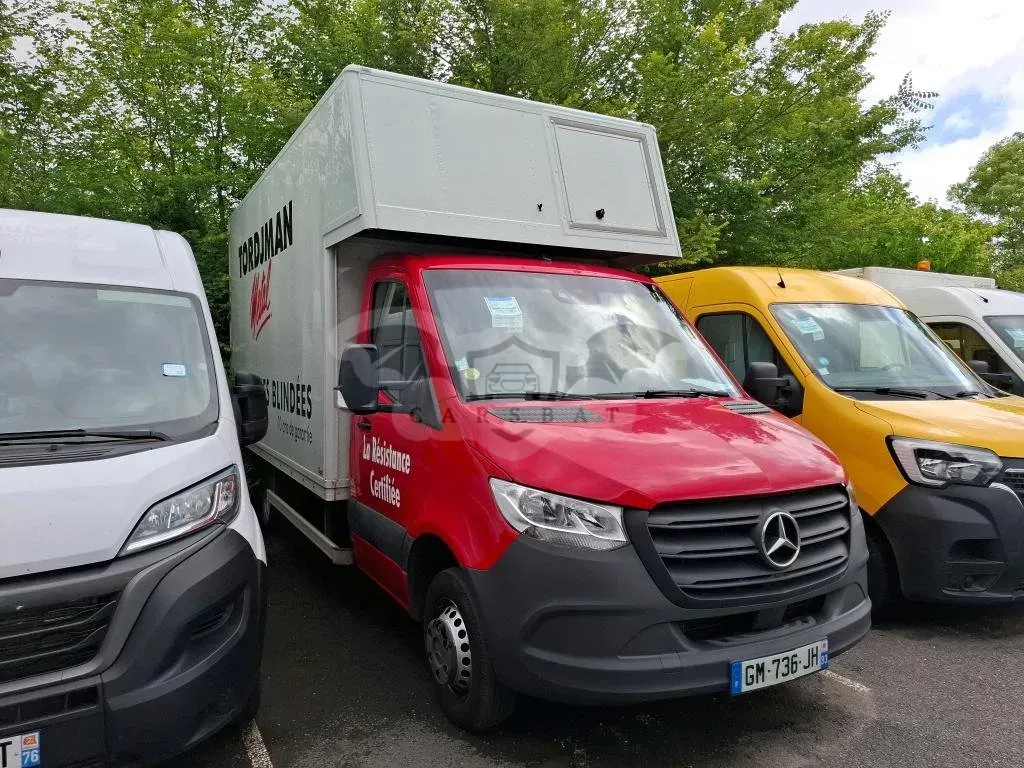 Mercedes-Benz Sprinter box 515 2023
