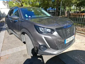 Peugeot 2008 1.2i Allure Business 2021