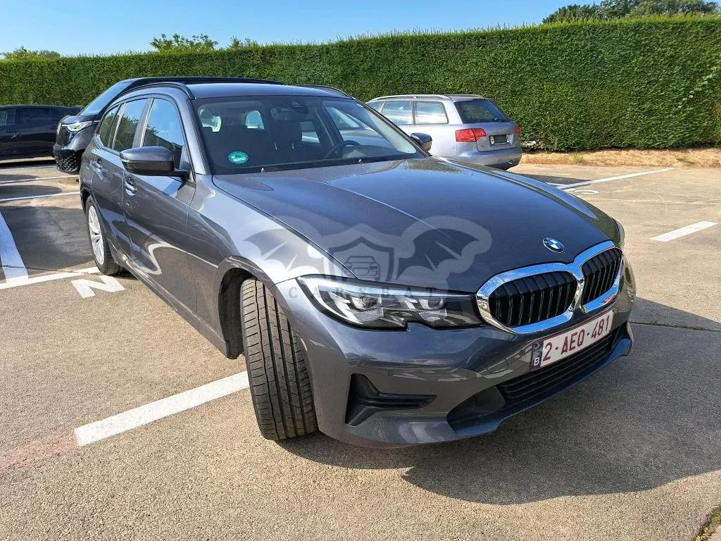 BMW 3 Series Touring 318i 2021