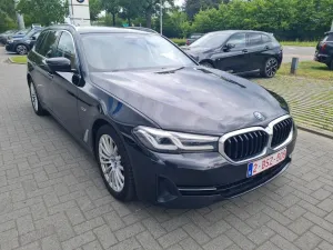 BMW 5 Series Touring 520e 2022