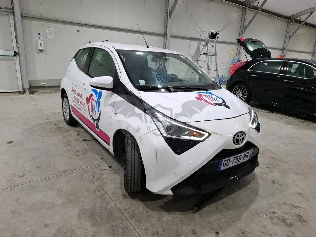 Toyota Aygo 1.0 VVT-i X-Play 2021