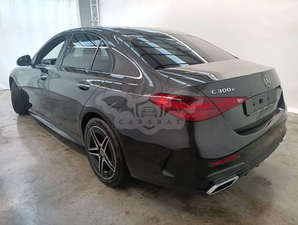Mercedes-Benz C 300e AMG Line 2022