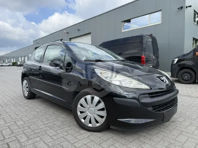 Peugeot 207 1.4i Trendy 2007