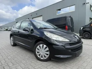 Peugeot 207 1.4i Trendy 2007