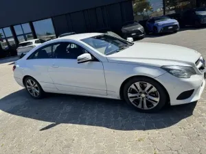 Mercedes-Benz E 220d Premium 2016