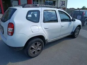 Dacia Duster 1.6 Laureate 2015