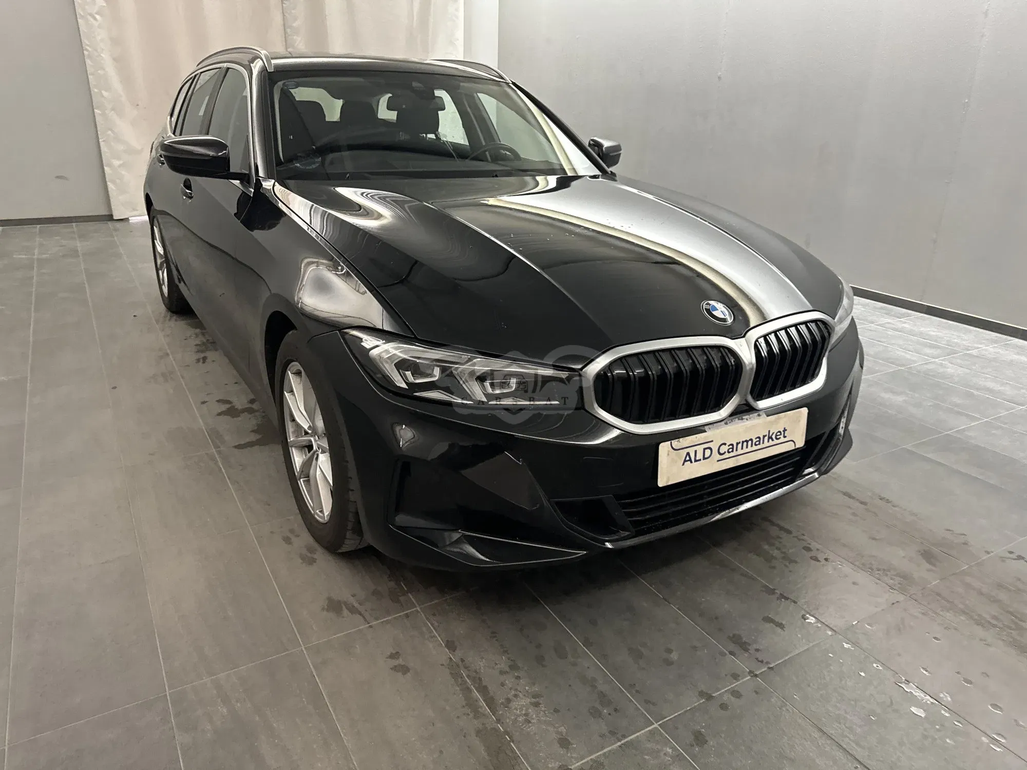 BMW 3 Series Touring 318d 2023