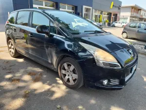 Peugeot 5008 1.6 HDI Active 2012