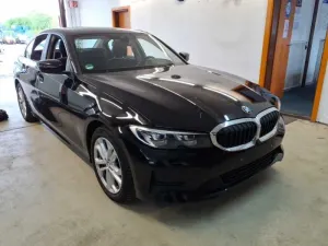 BMW 3 Series 330i Advantage 2022