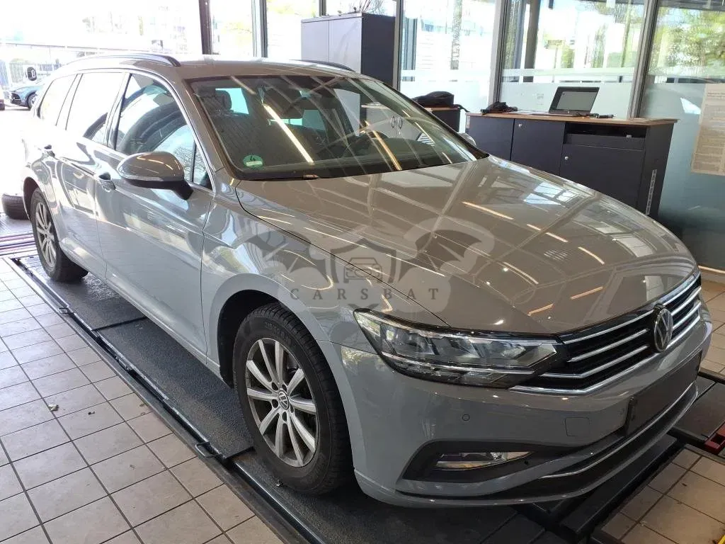 Volkswagen Passat Variant 2.0 TDI Business 2023