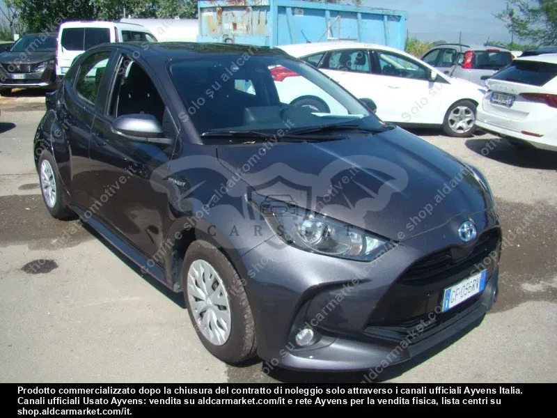 Toyota Yaris Business 2021