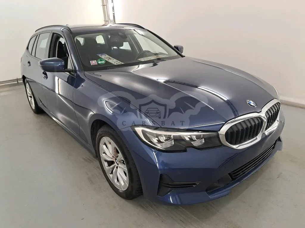 BMW 3 Series Touring 318i 2022