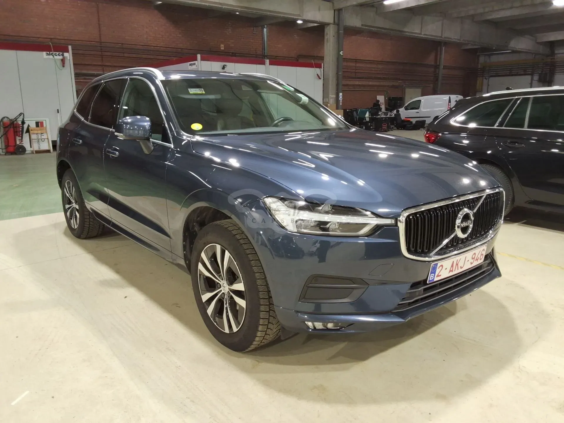 Volvo XC60 D4 Momentum Pro 2021