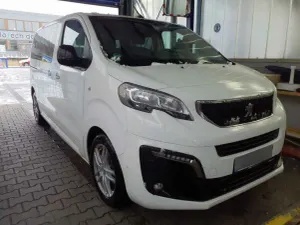 Peugeot Traveller L2 2.0 HDI Business 2022