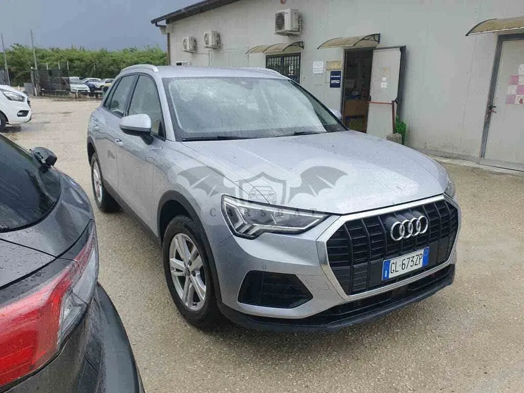 Audi Q3 45 TFSIe Business 2022