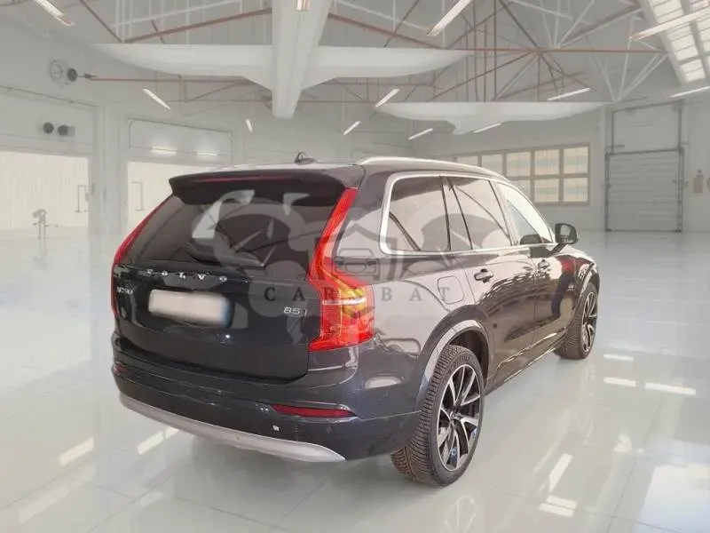 Volvo XC90 B5 Momentum Pro 2022