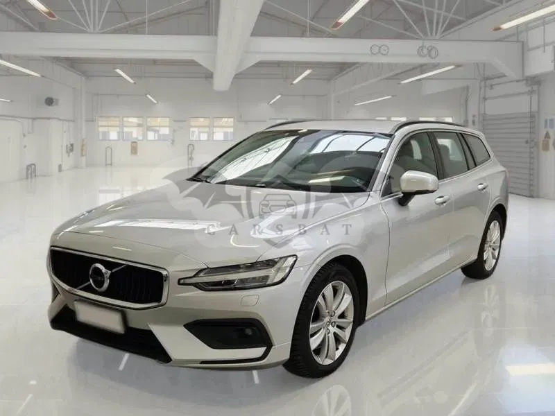 Volvo V60 B4 Momentum 2021