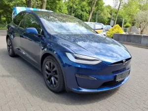 Tesla Model X 100 kWh 2023
