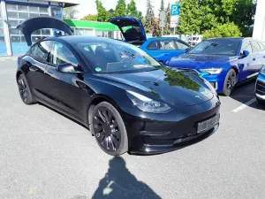 Tesla Model 3 75 kWh 2023