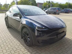 Tesla Model Y 60 kWh 2023
