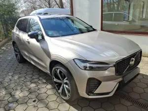 Volvo XC60 B4 Plus Dark 2024