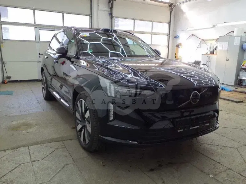 Volvo EX90 Plus 2025