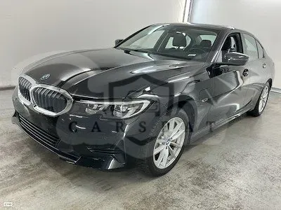 BMW 3 Series 330e 2022