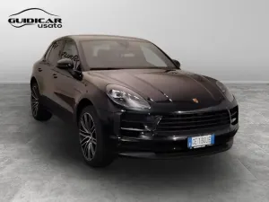 Porsche Macan 2.0 2021
