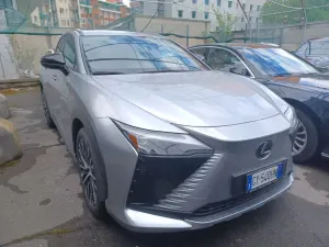 Lexus RZ 450e 2025