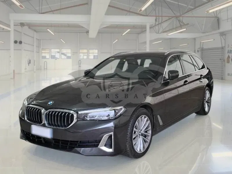 BMW 5 Series Touring 530d Luxury 2022