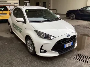 Toyota Yaris 1.5h Business 2020