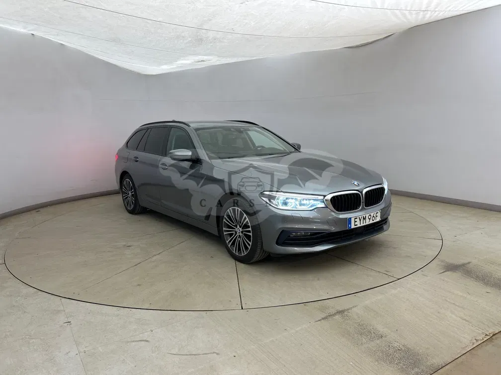 BMW 5 Series Touring 520d 2019